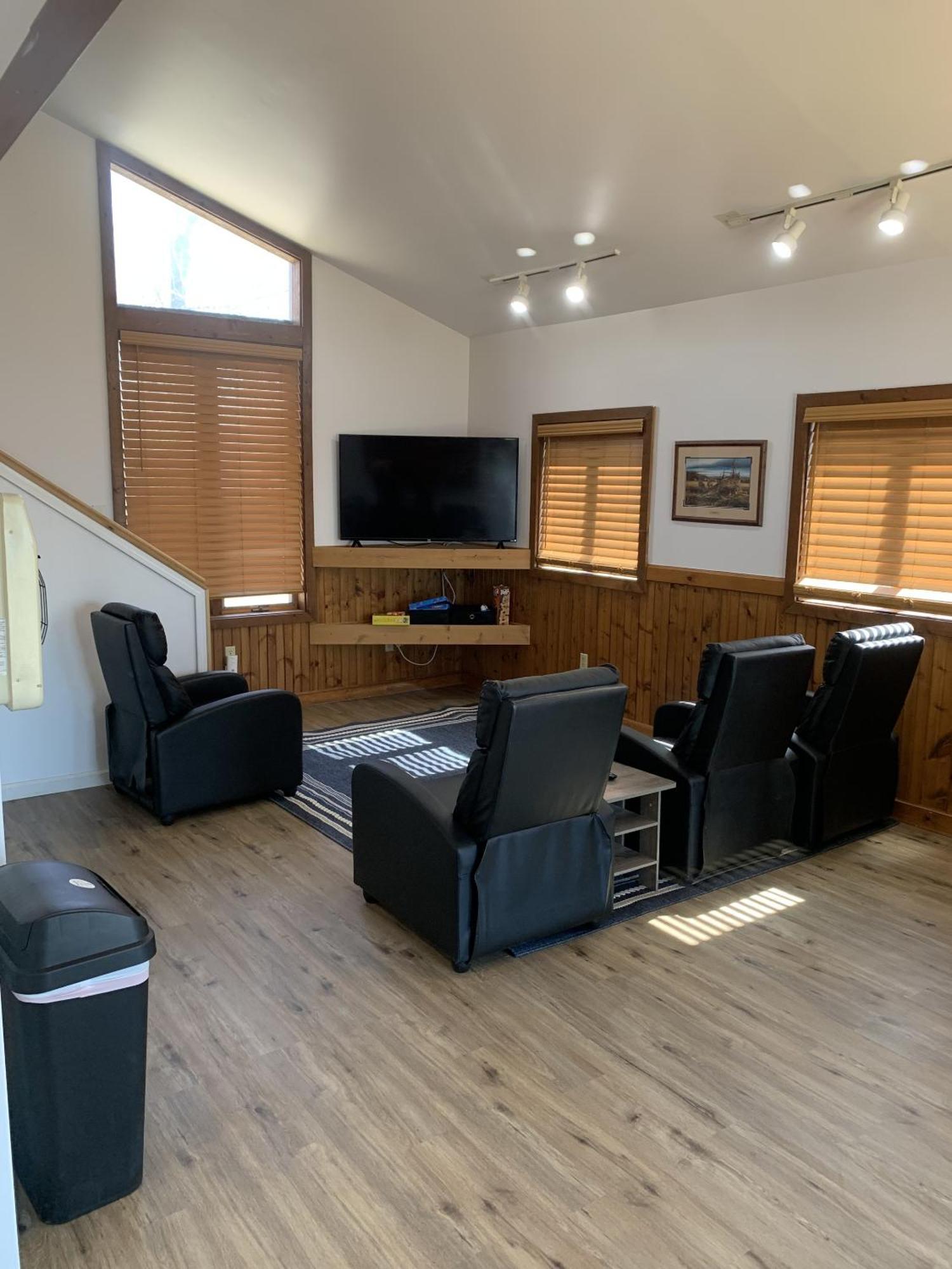 Cozy Home Lake Huron With Loft 2 Bedroom 1 Bathroom Au Gres Екстериор снимка